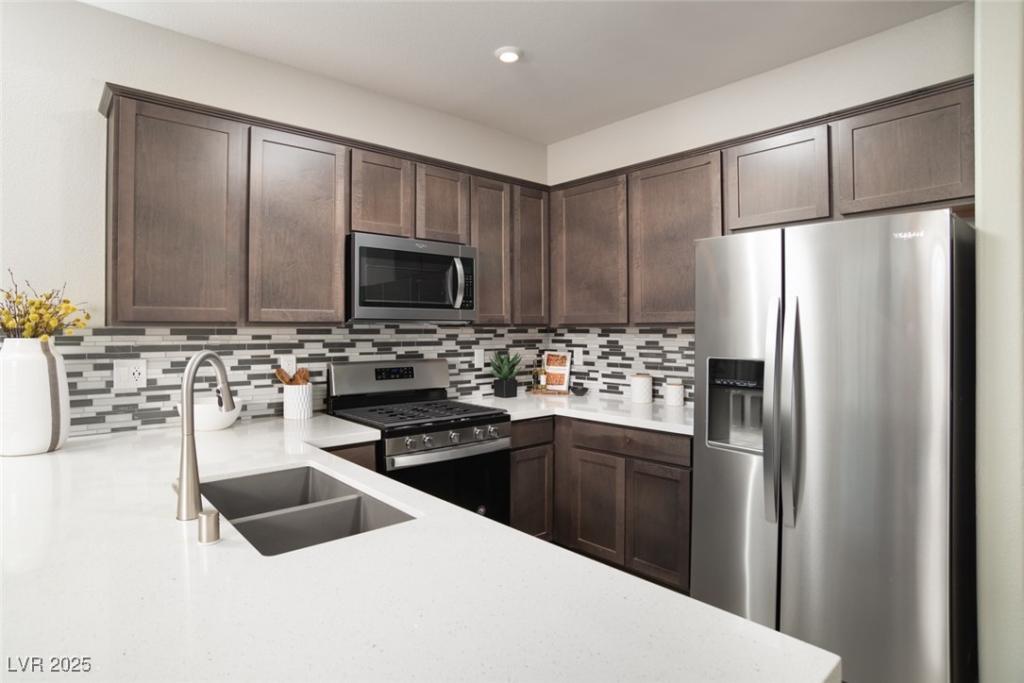 MLS #2743129 image #0