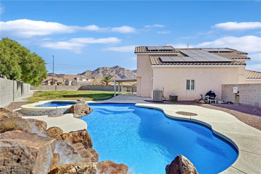 MLS #2743273 image #0