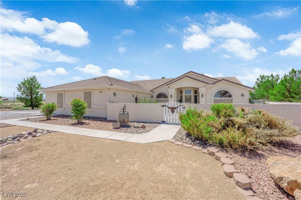 MLS #2743300 image #0