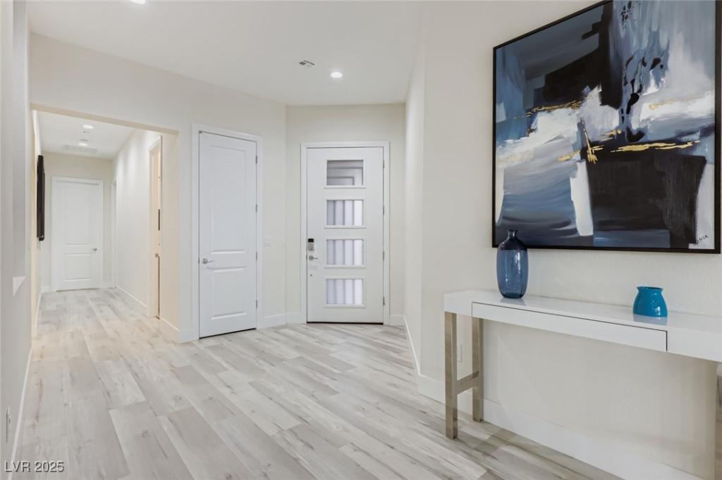 MLS #2743877 image #0