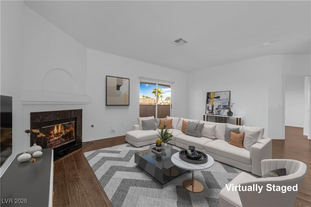 MLS #2744276 image #0