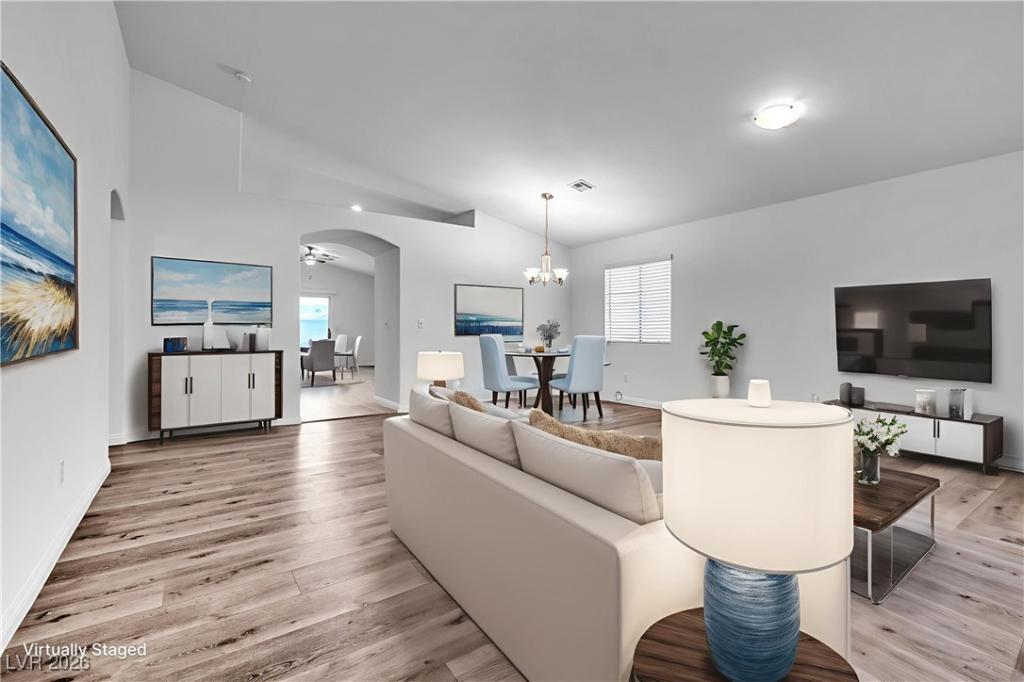 MLS #2744483 image #0