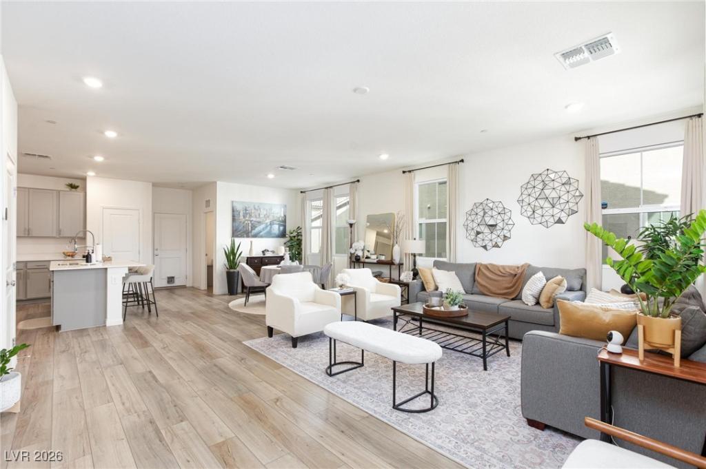 MLS #2744617 image #0