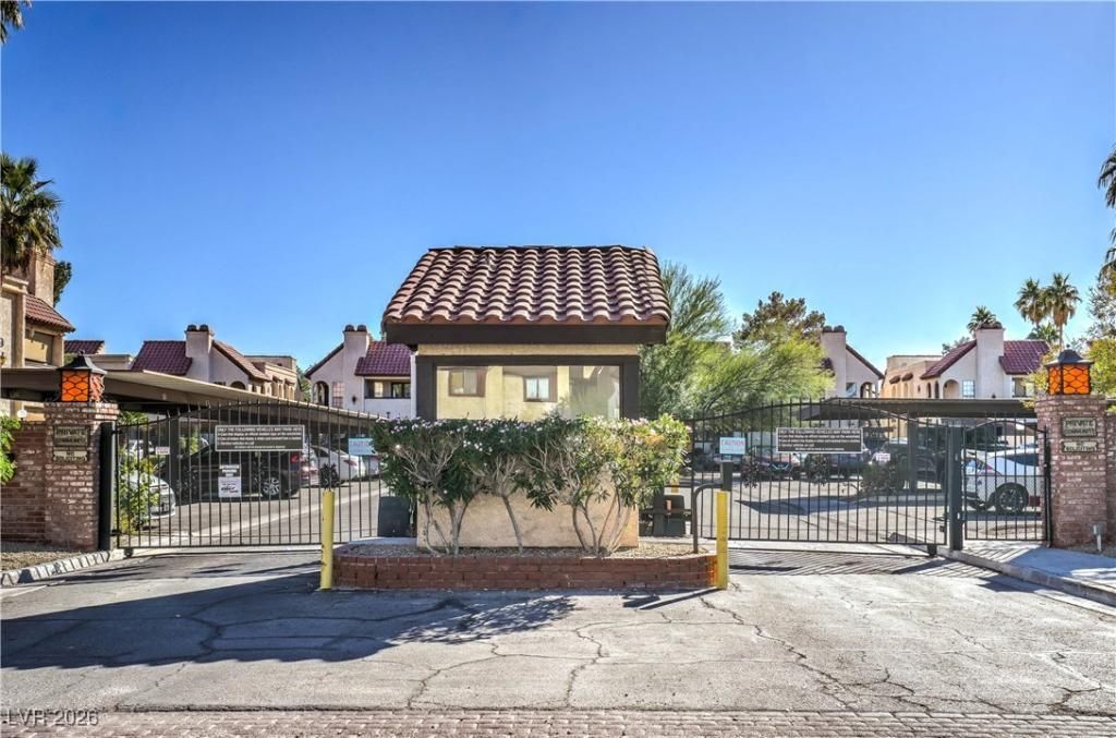 MLS #2745293 image #0