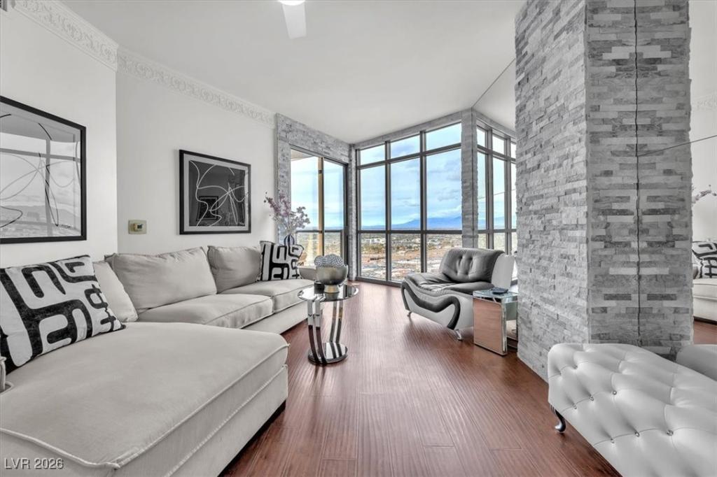 MLS #2745761 image #0