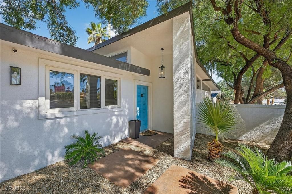 MLS #2745926 image #0