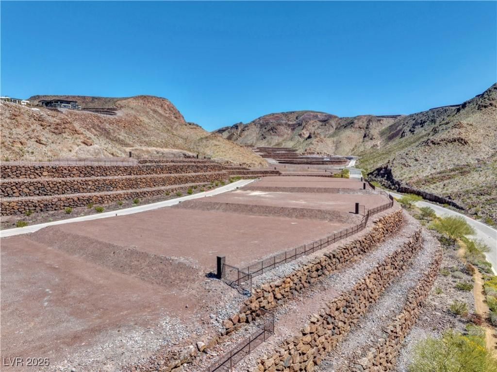 MLS #2745941 image #0