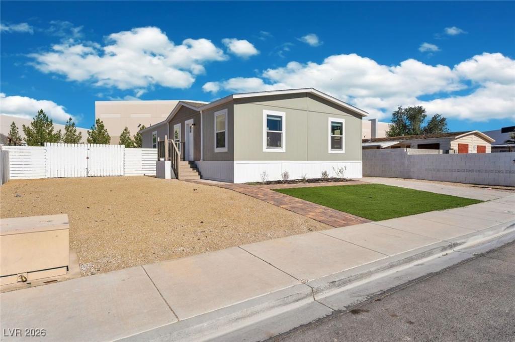 MLS #2746298 image #0