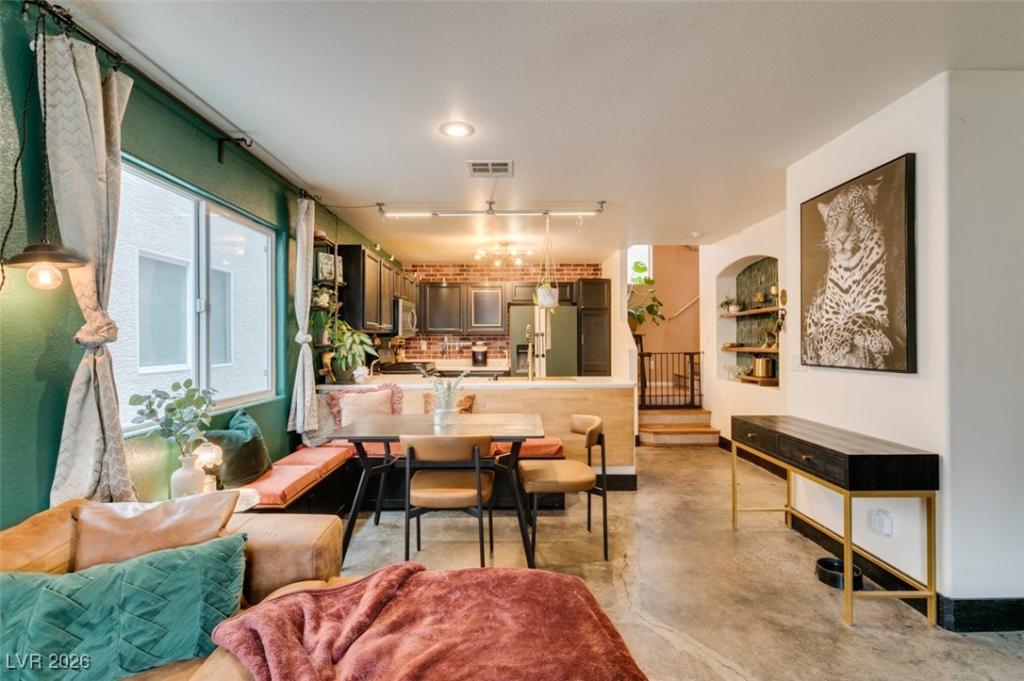 MLS #2749658 image #0