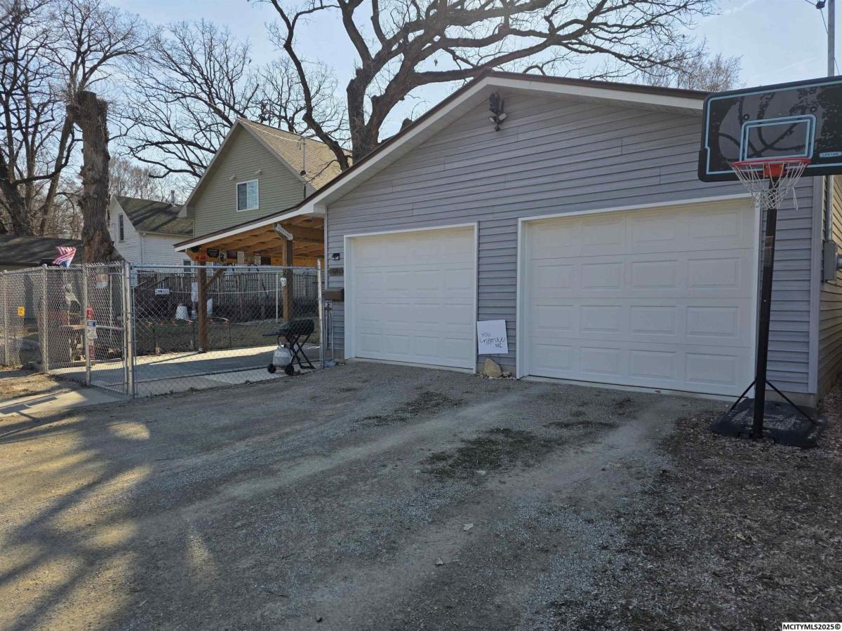 MLS #250172 image #0