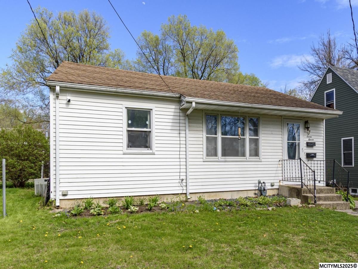 MLS #250273 image #0