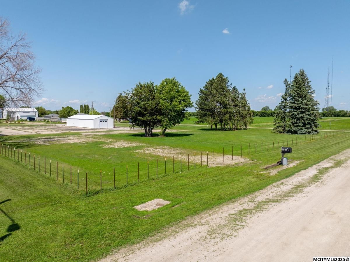 MLS #250421 image #0