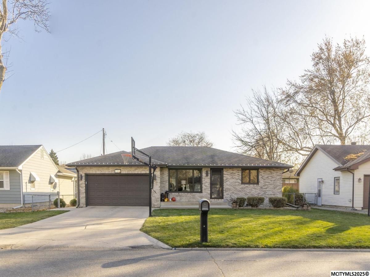 MLS #250833 image #0