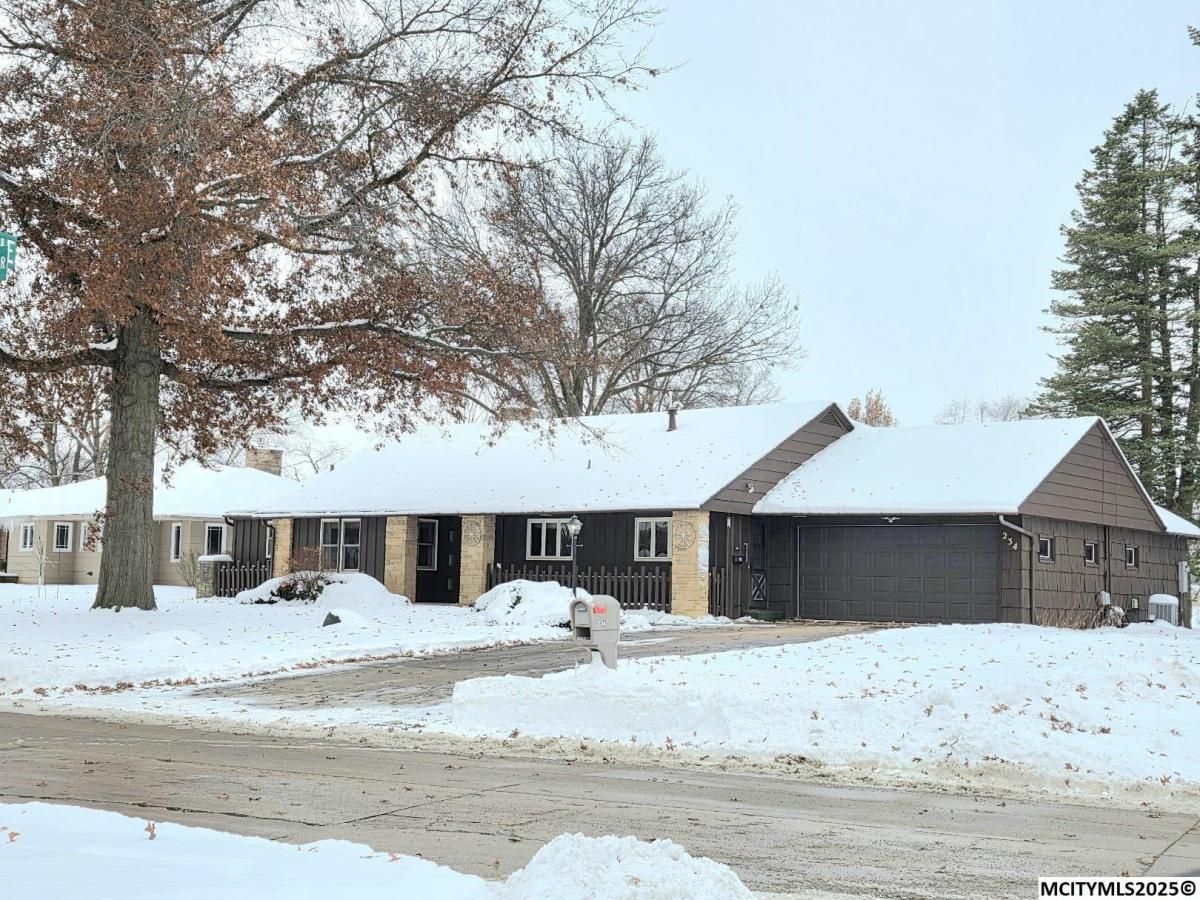 MLS #250892 image #0