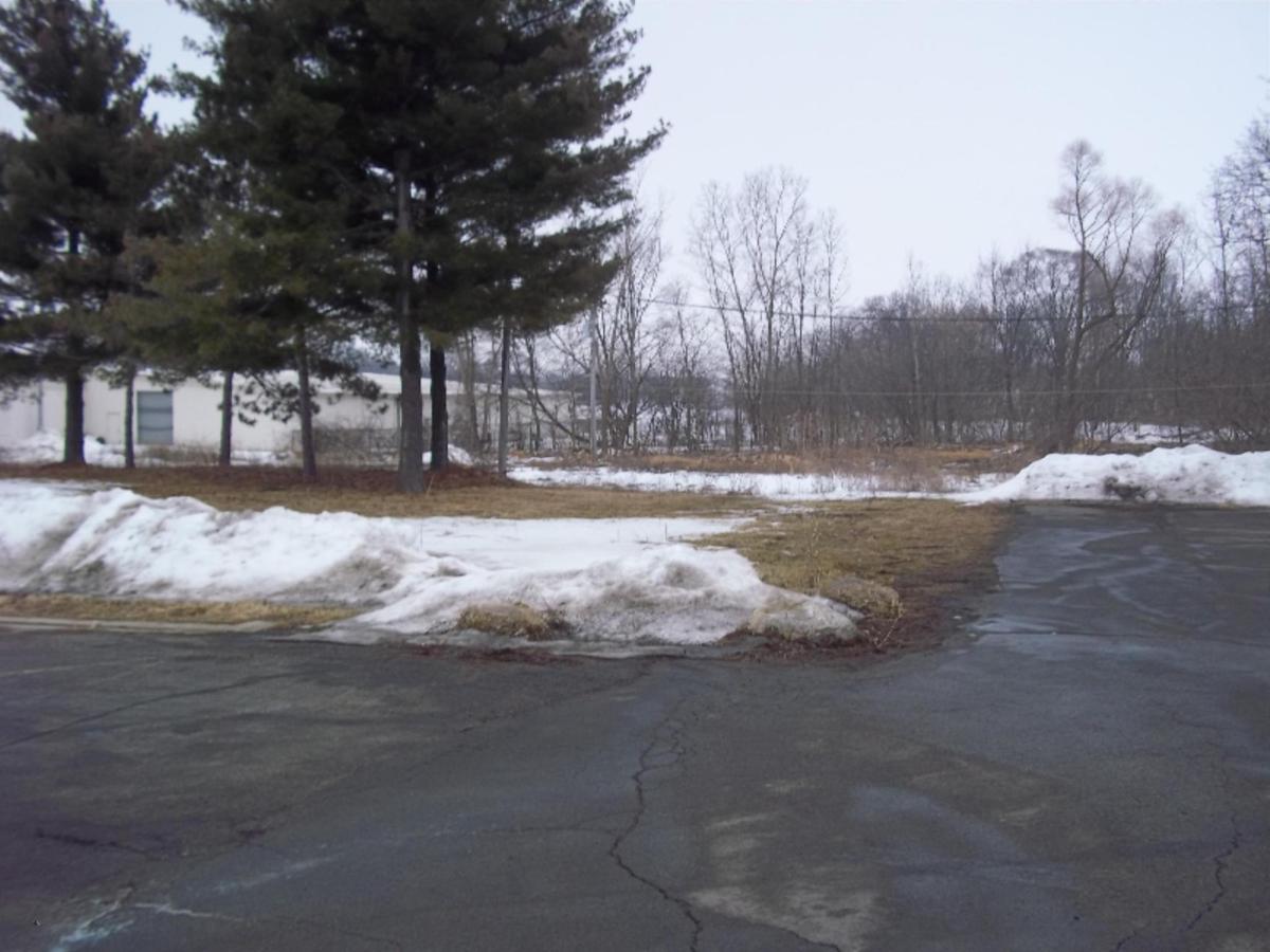 MLS #22040336 image #0