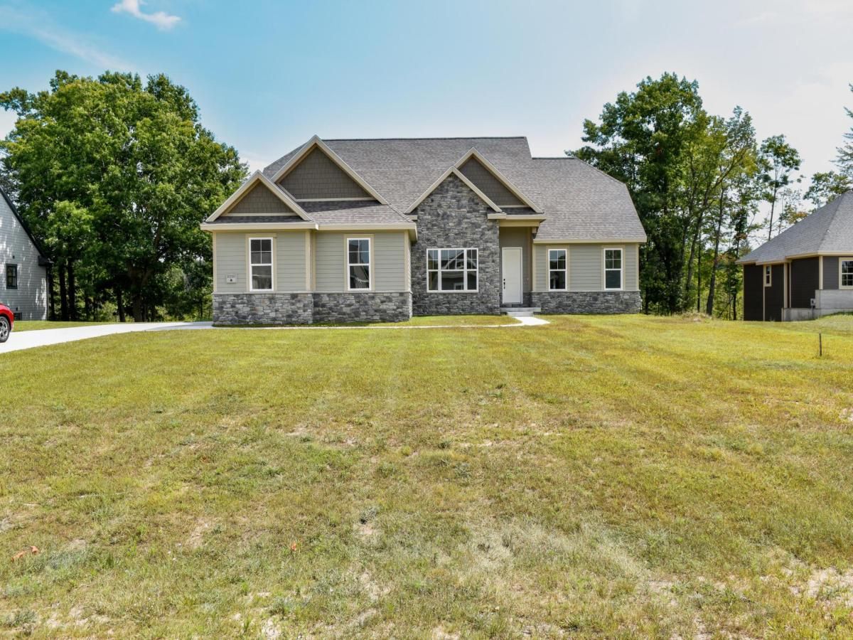 MLS #24017709 image #0