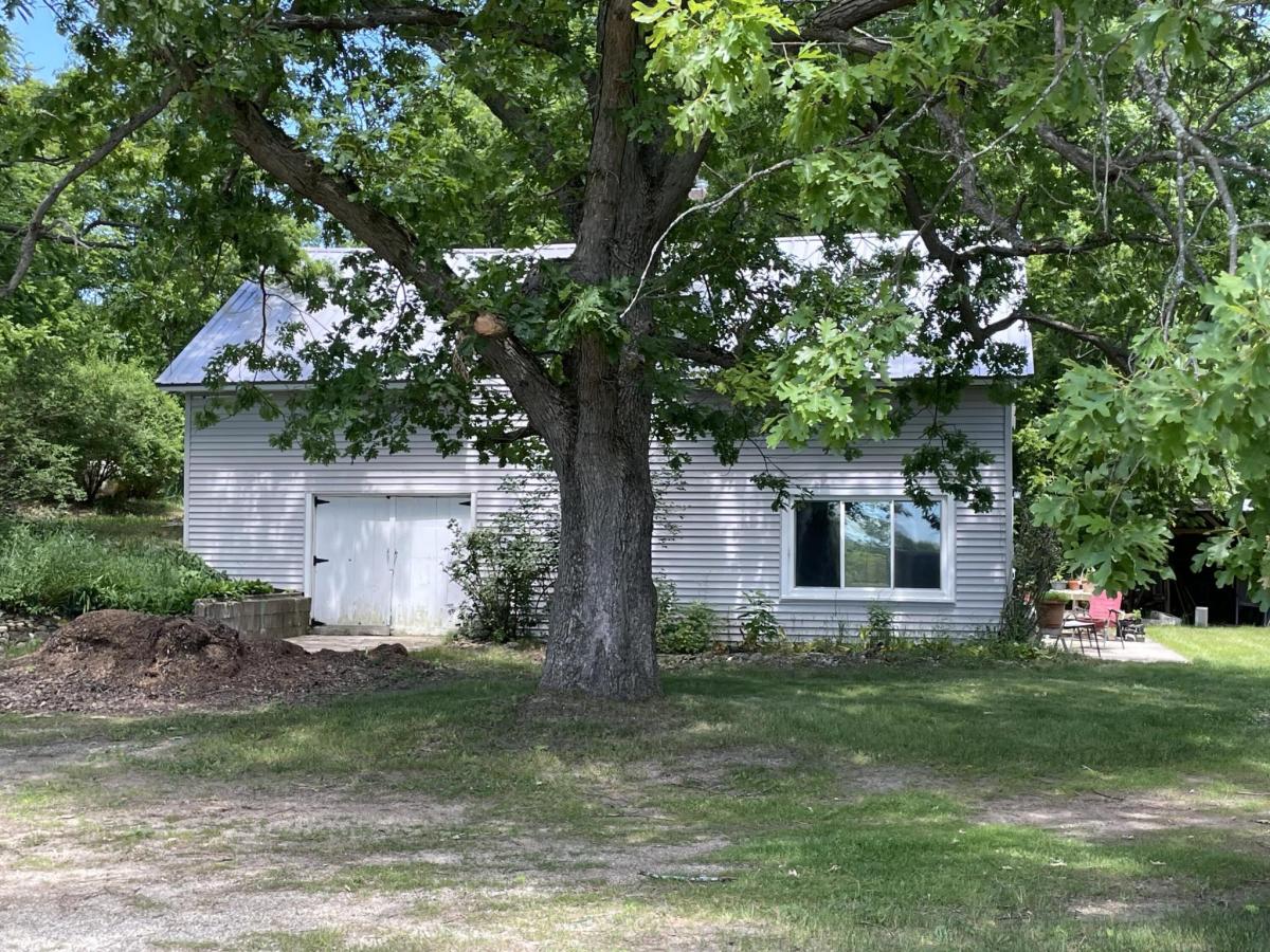MLS #25019116 image #0