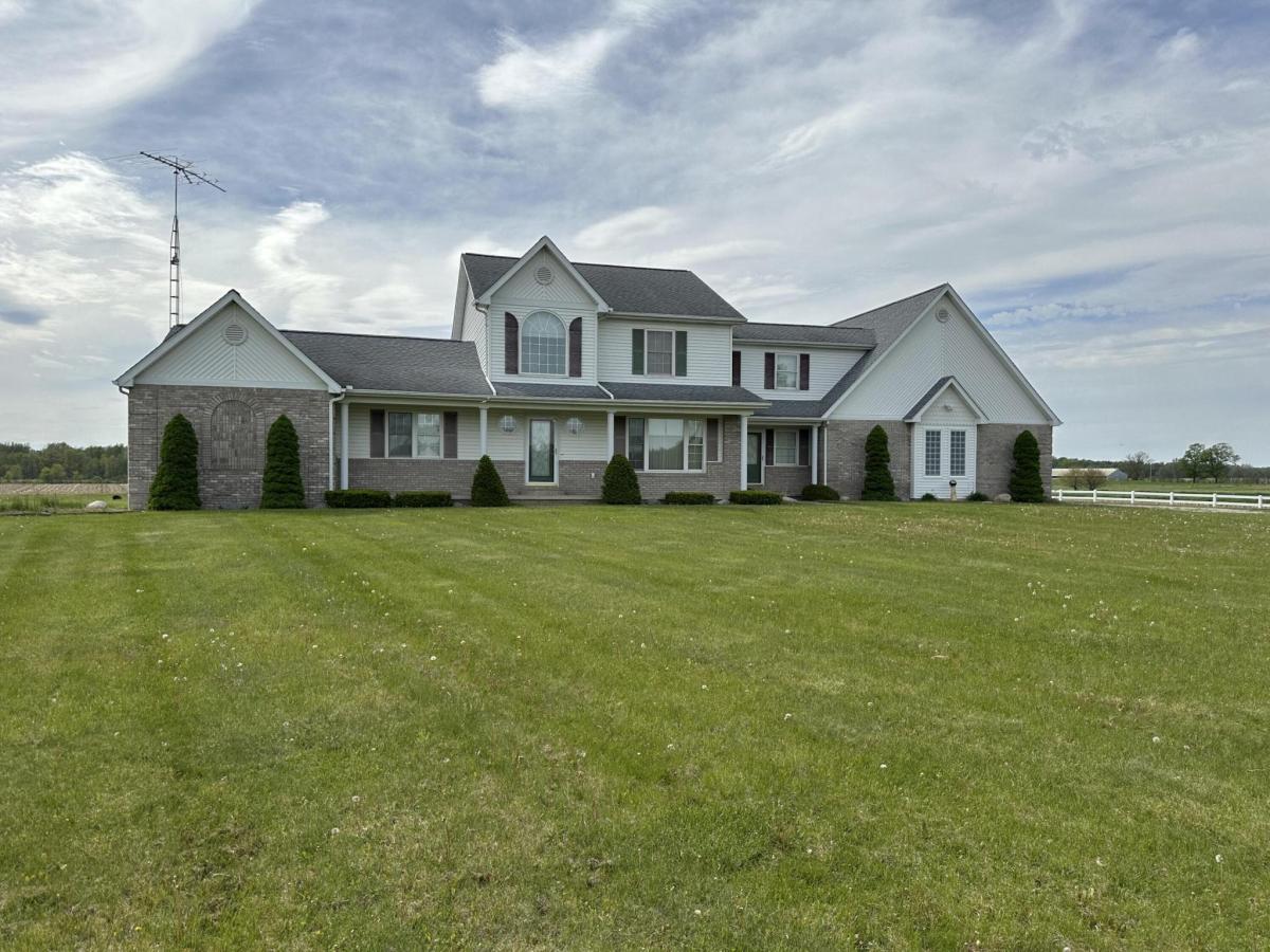 MLS #25023936 image #0
