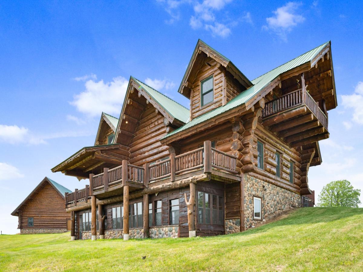MLS #25024182 image #0