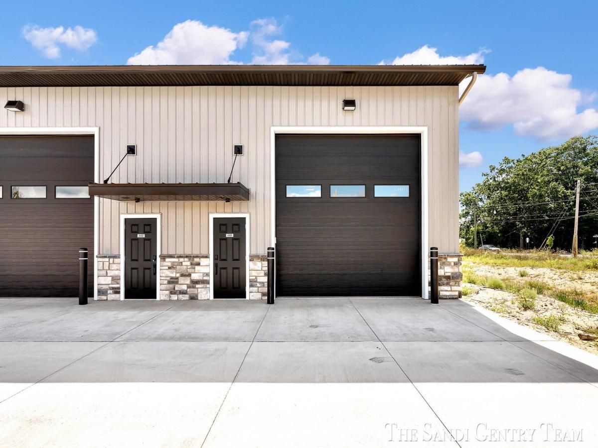 MLS #25045190 image #0