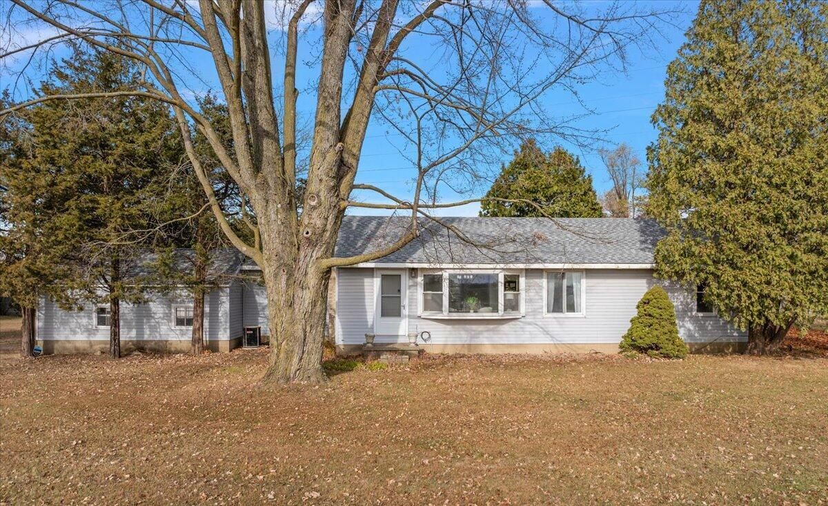 MLS #25059131 image #0