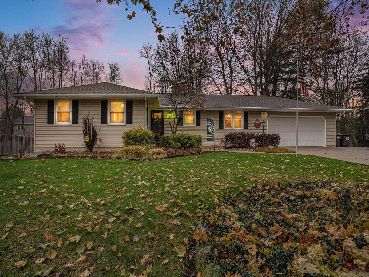 MLS #25060055 image #0