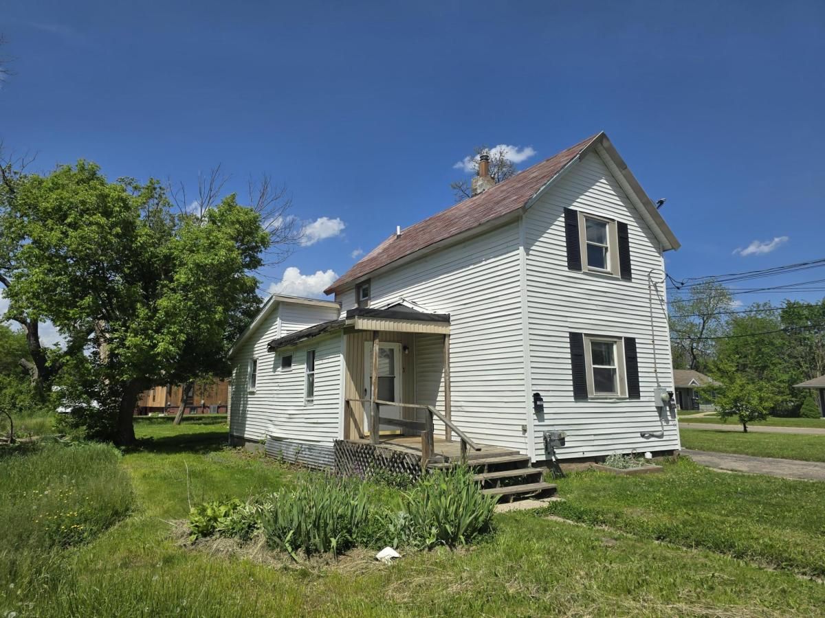 MLS #26001921 image #0