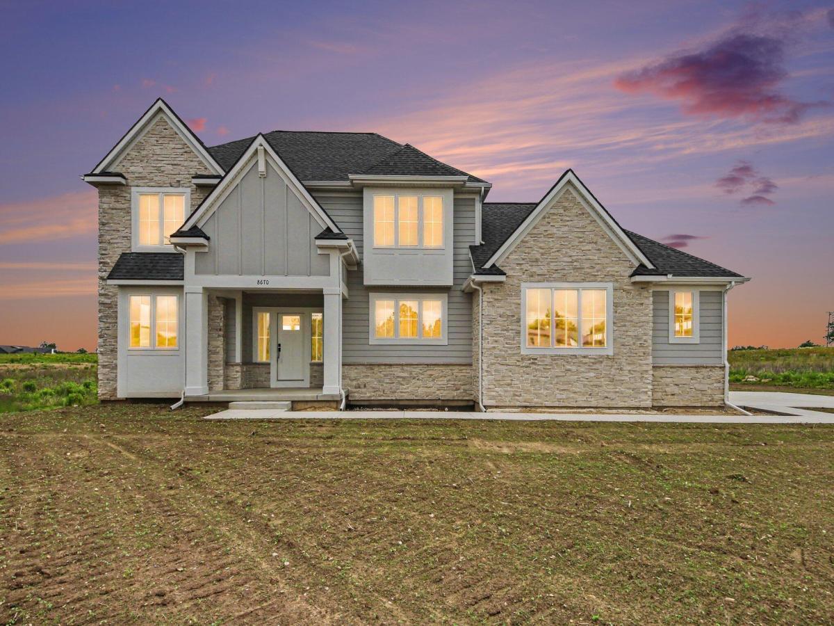 MLS #26004480 image #0