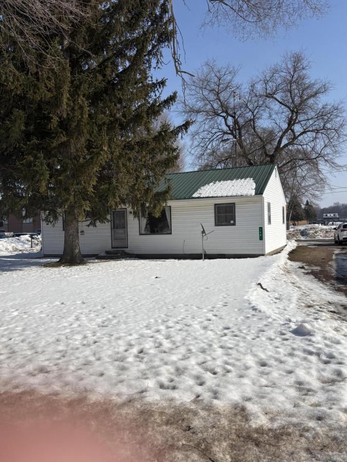 MLS #26005826 image #0