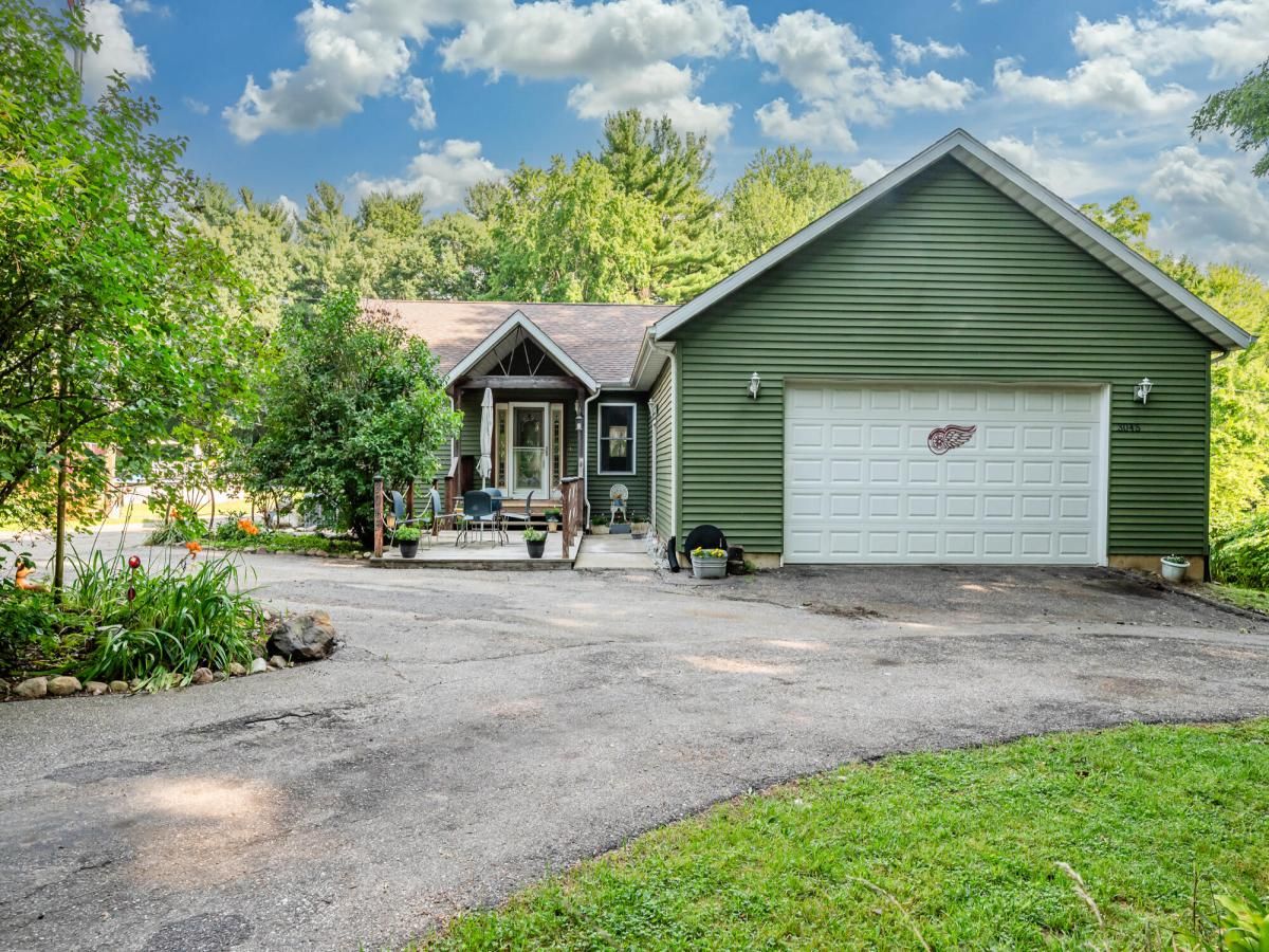 MLS #26006185 image #0