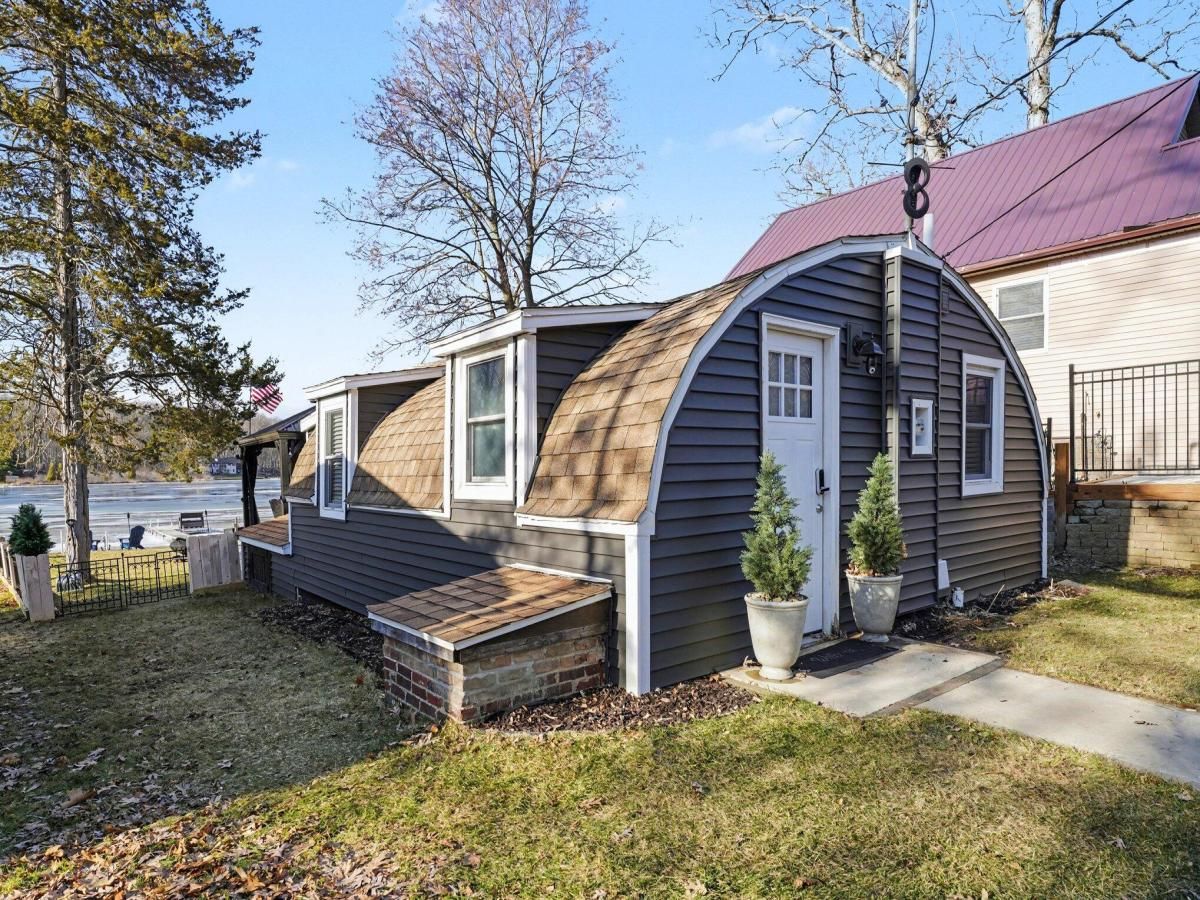MLS #26007546 image #0