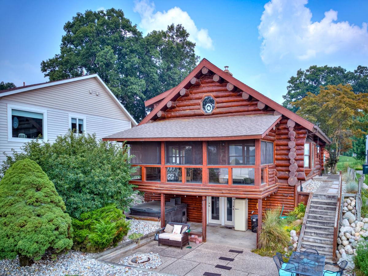 MLS #26007962 image #0