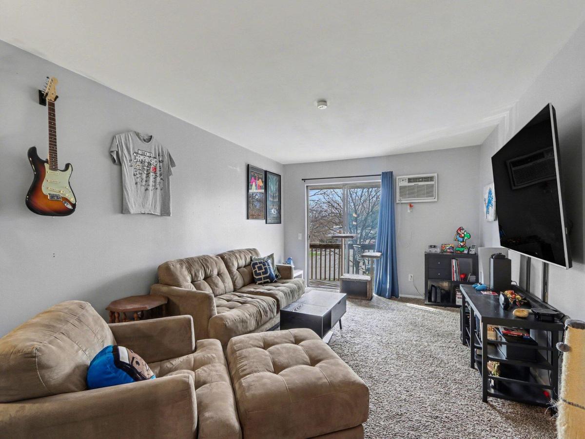 MLS #26011153 image #0