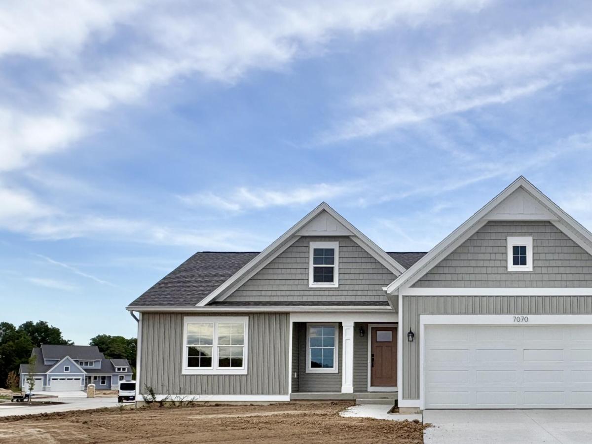 MLS #26013240 image #0