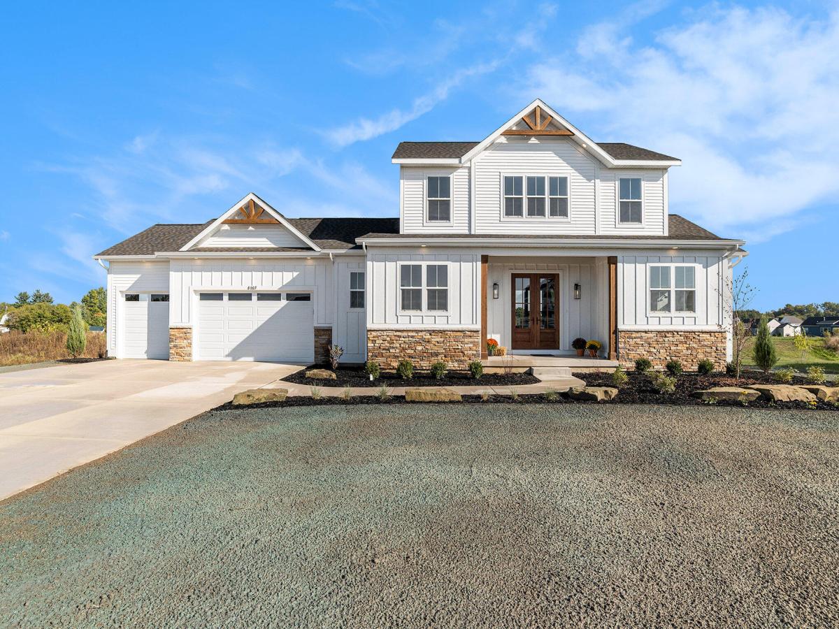 MLS #26015618 image #0