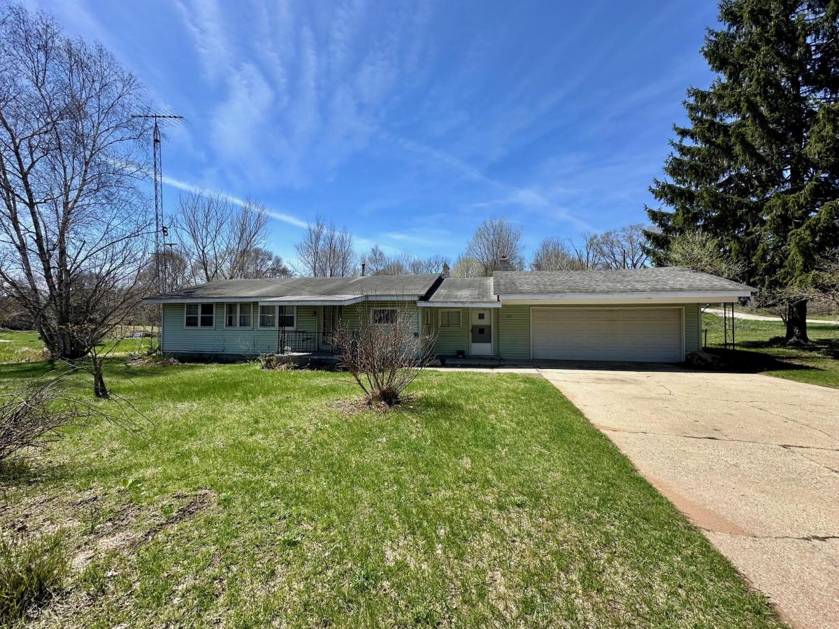 MLS #26016682 image #0