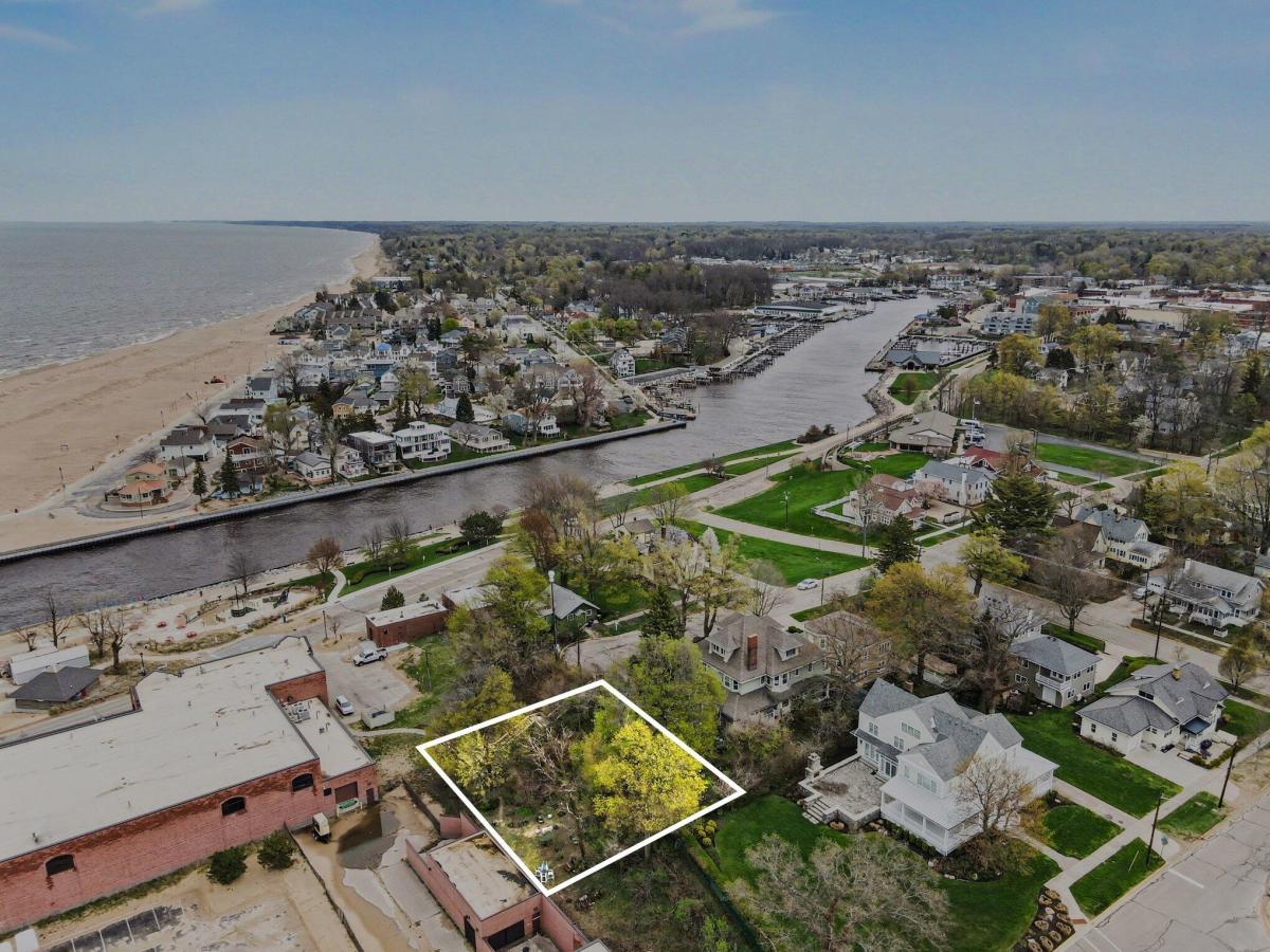 MLS #26016831 image #0
