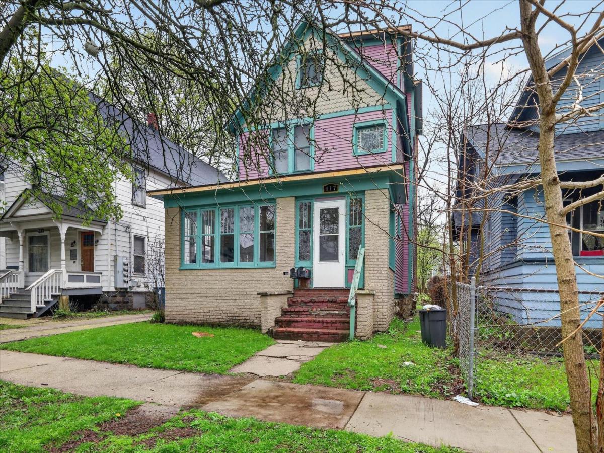MLS #26017298 image #0