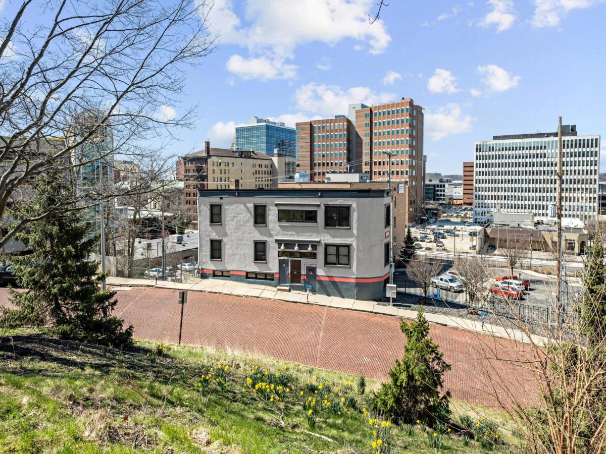 MLS #26017638 image #0