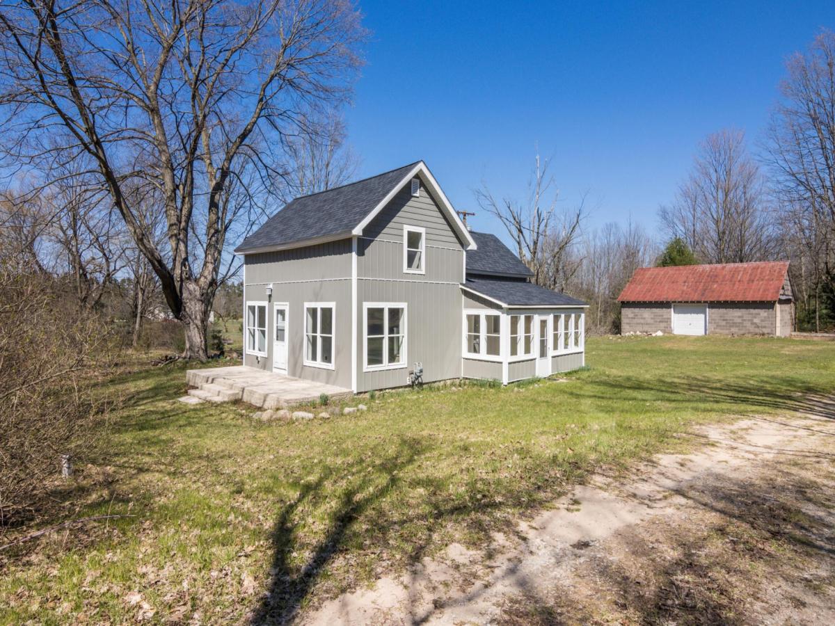 MLS #26017724 image #0