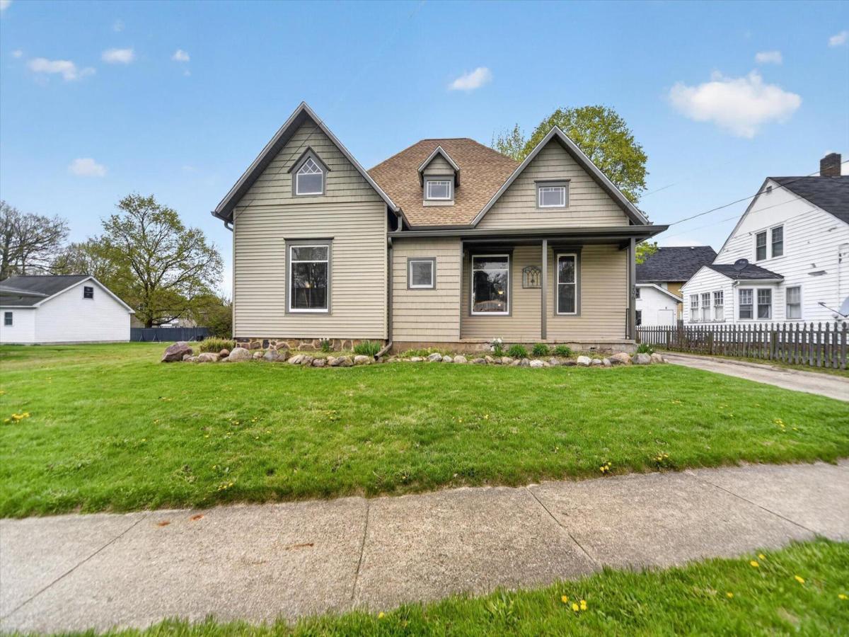 MLS #26018140 image #0