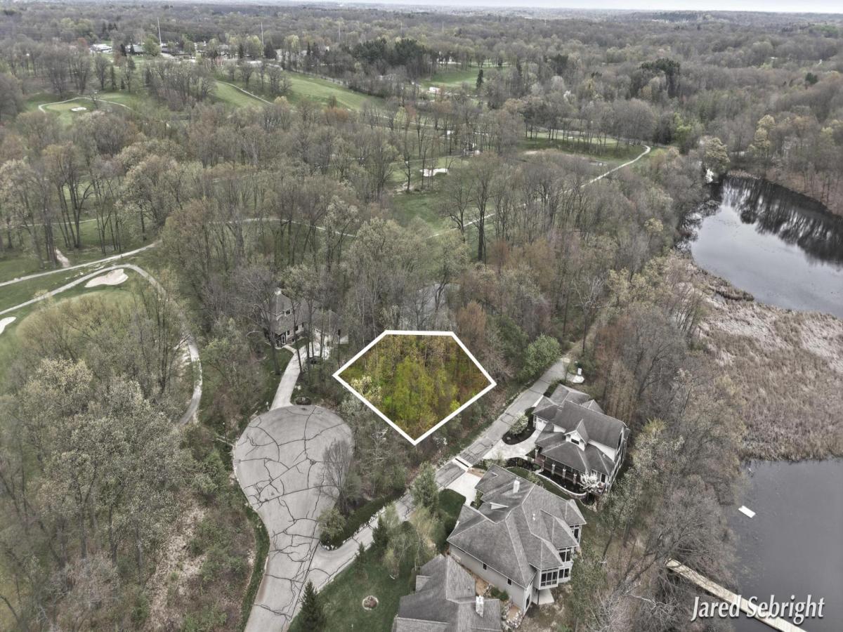 MLS #26018415 image #0