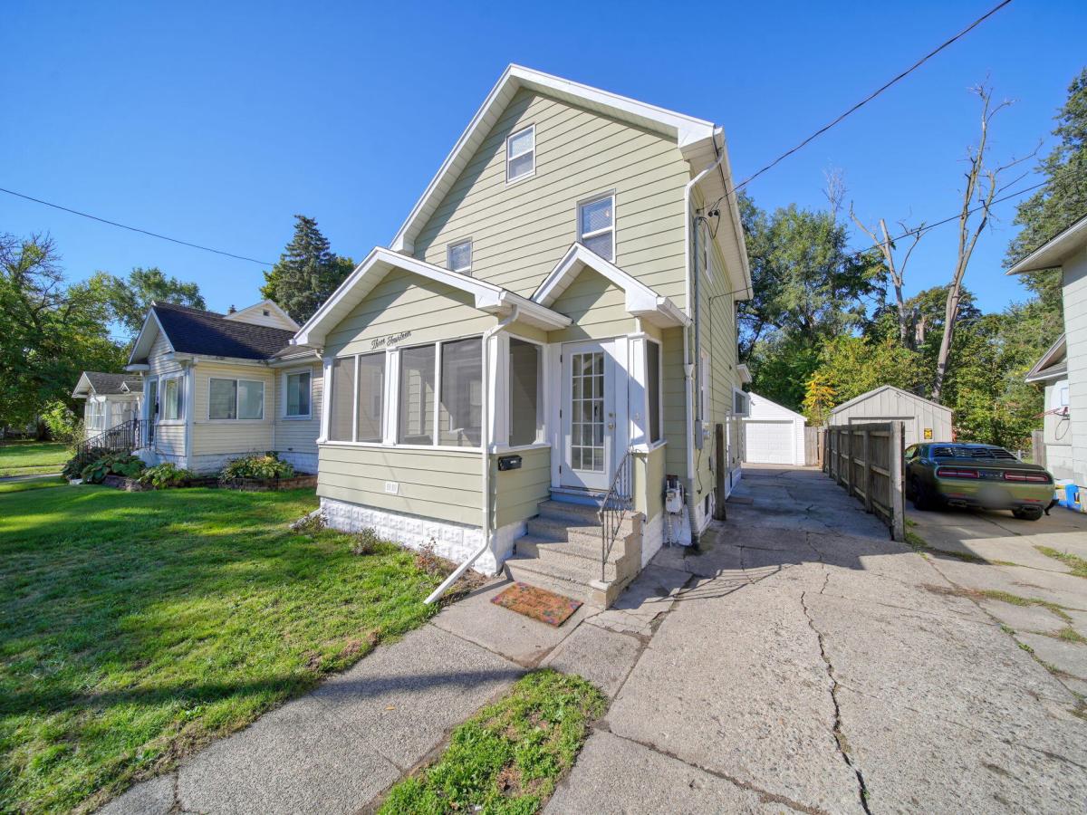 MLS #26019015 image #0