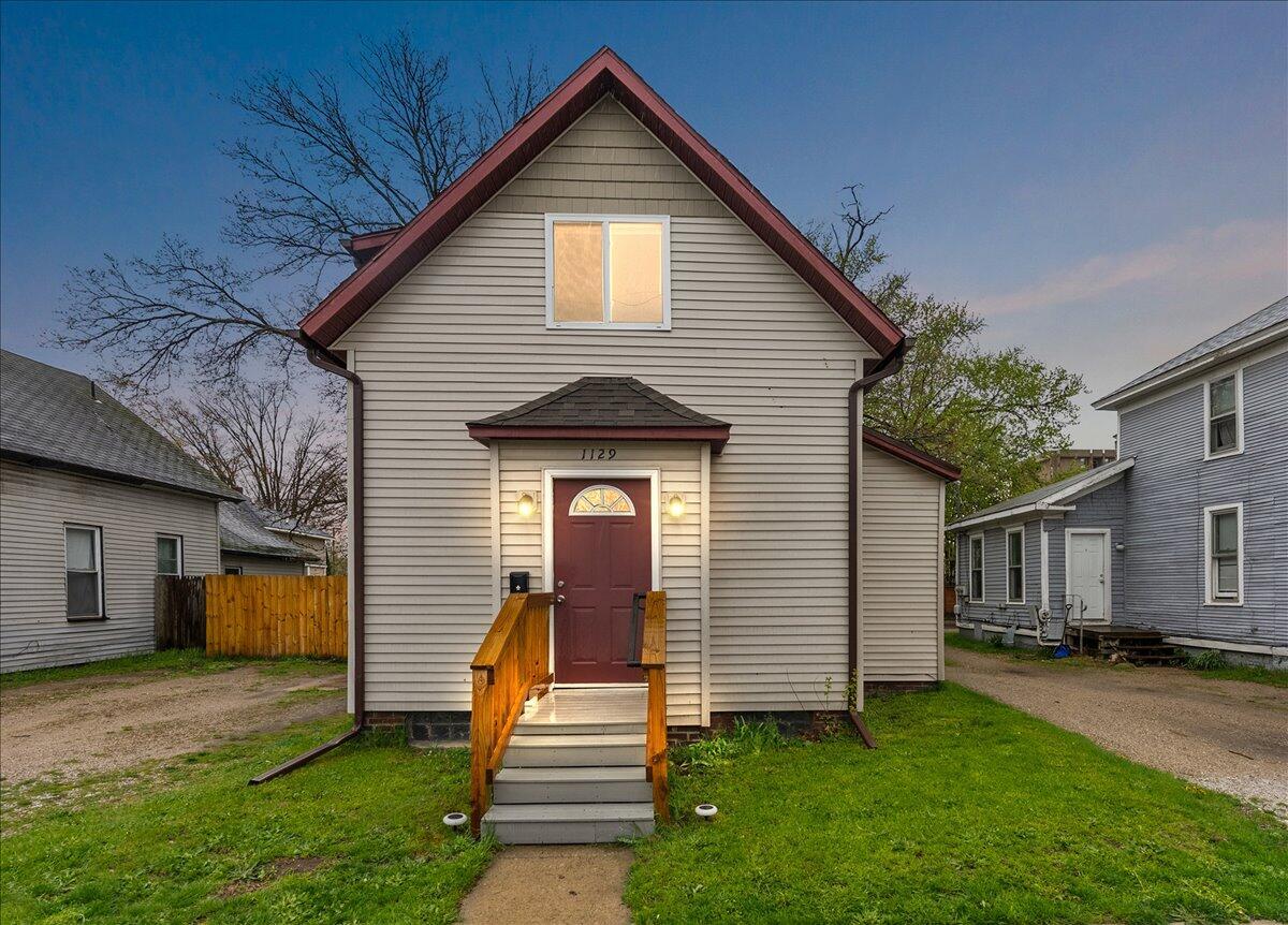 MLS #26019208 image #0