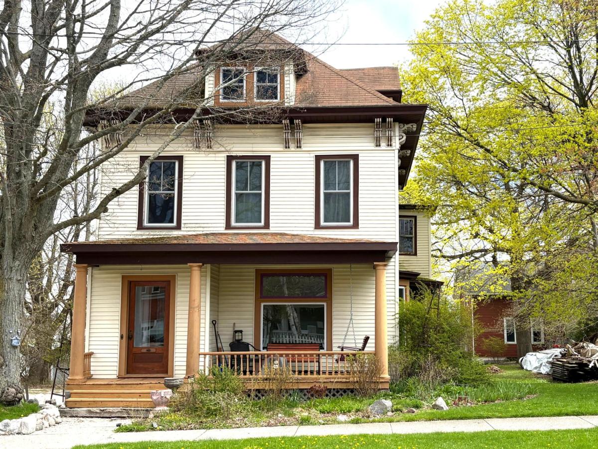 MLS #26019372 image #0
