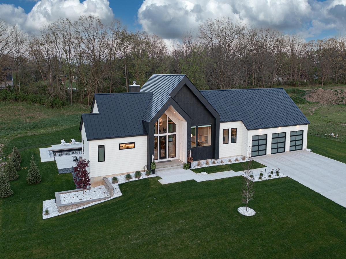 MLS #26019373 image #0
