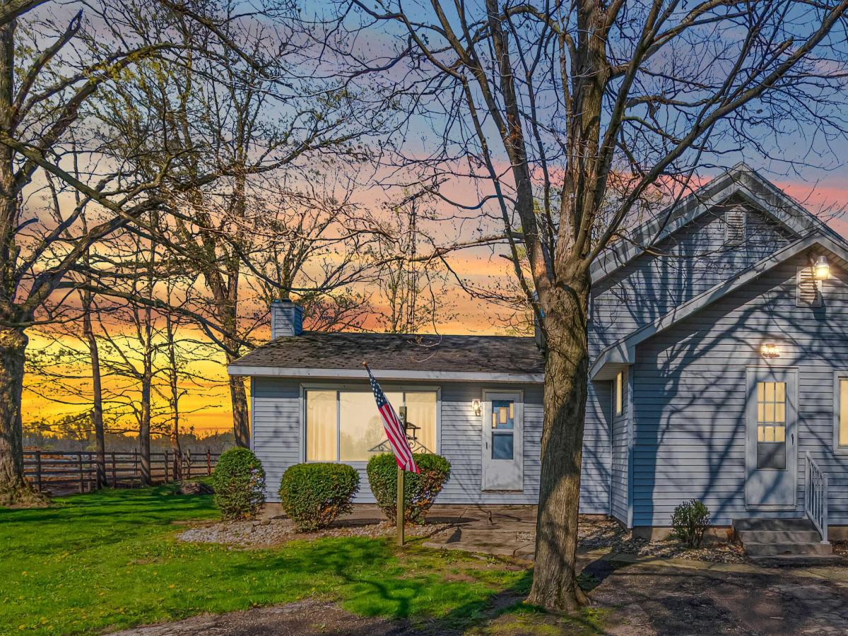 MLS #26019467 image #0
