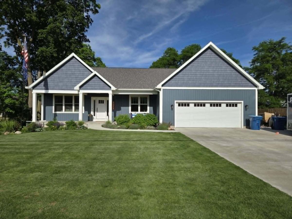 MLS #26025153 image #0