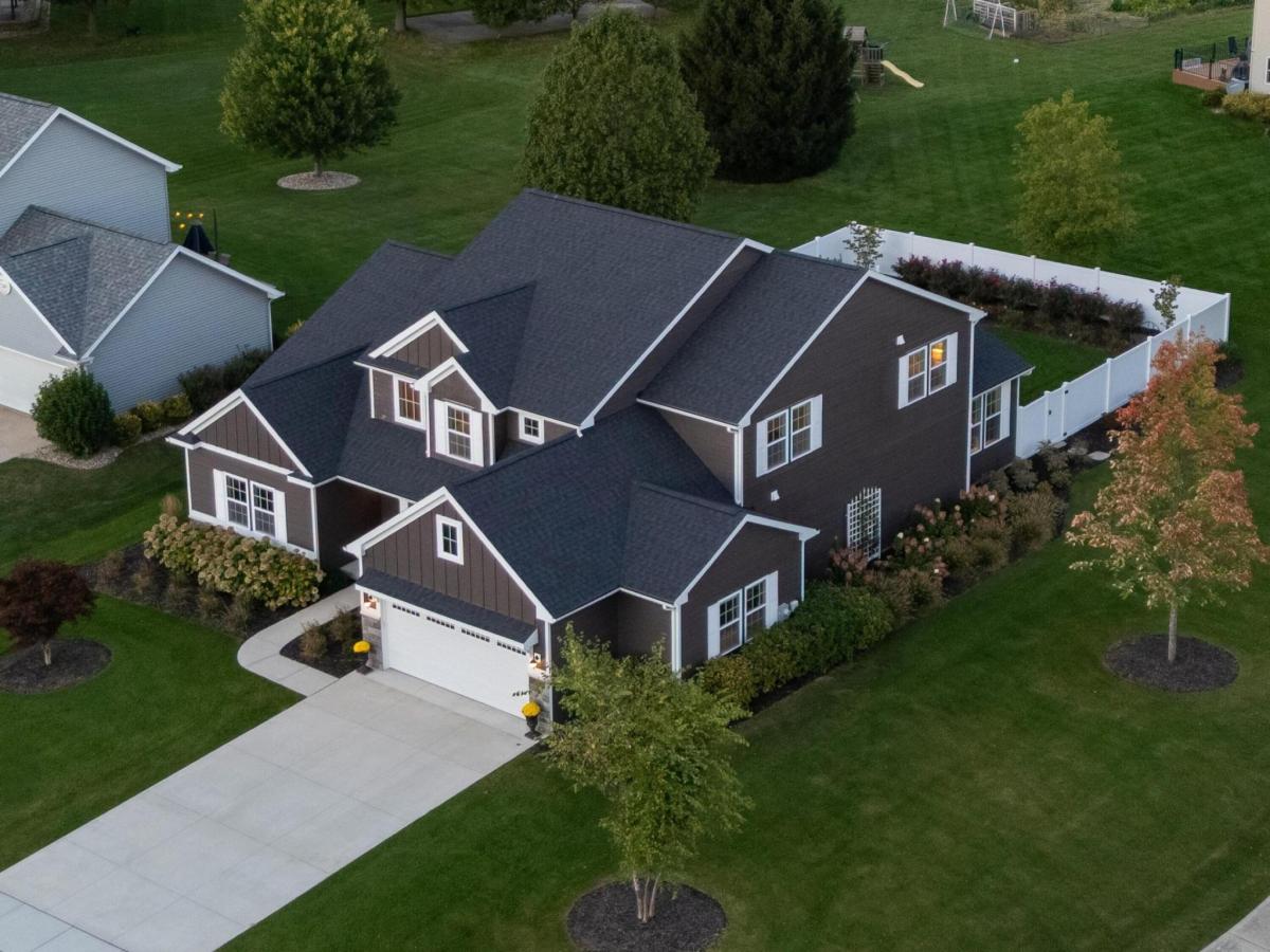 MLS #26026857 image #0