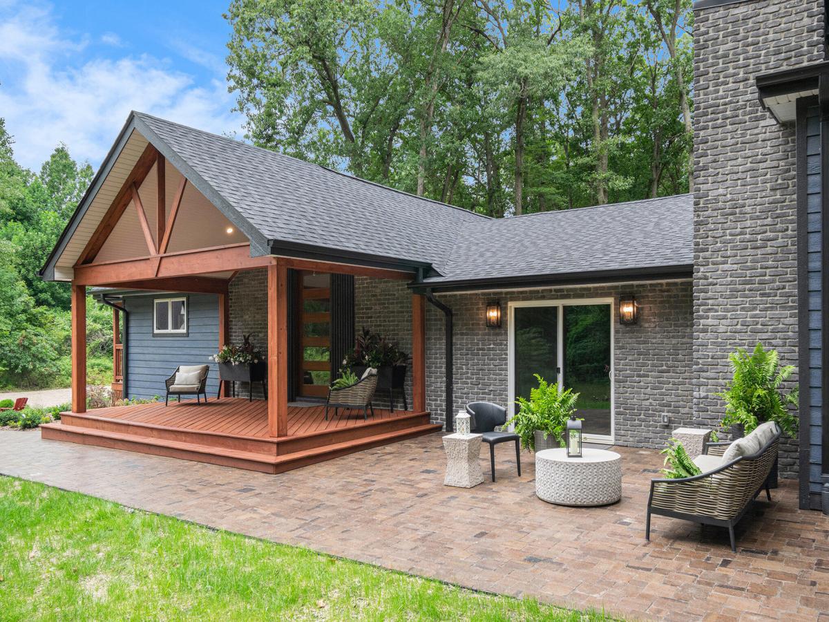 MLS #26027204 image #0